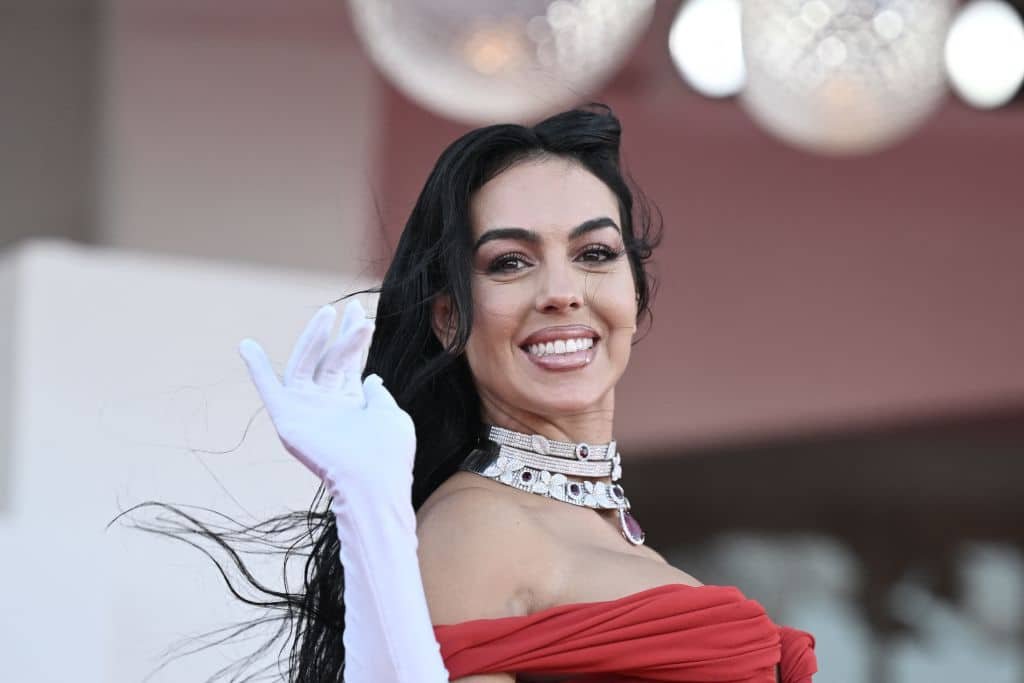 Georgina Rodriguez’ Vermögen, Unternehmen, Kinder, Familienstand mit Ronaldo, Trennungsklausel, Ex-Partner Georgina Rodriguez