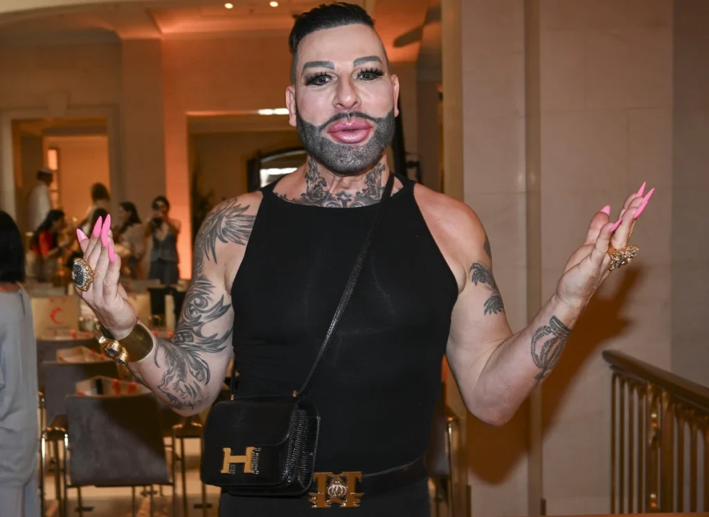 Harald Glööckler Vermögen 2025 – Luxus, Karriere und beeindruckendes Privatleben harald glööckler vermögen