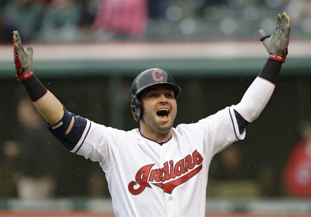 Wer ist Nick Swishers Frau? Erfahren Sie alles über Joanna Garcia Swisher. nick swisher